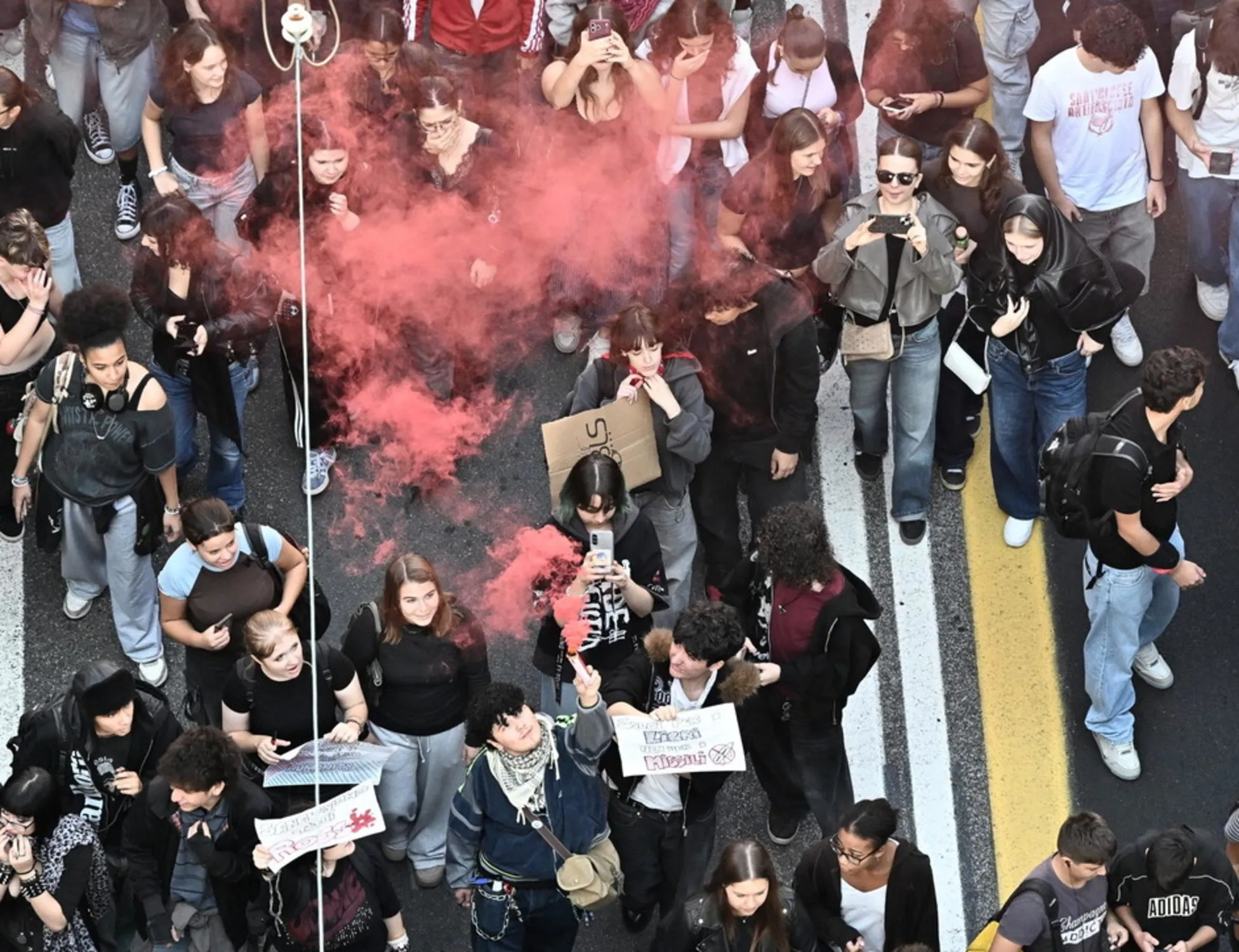 "Lo insegna Tito": gli studenti "democratici", un gesto-choc