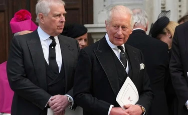 Re Carlo, una farsa sul titolo tolto ad Andrea? Cosa trapela