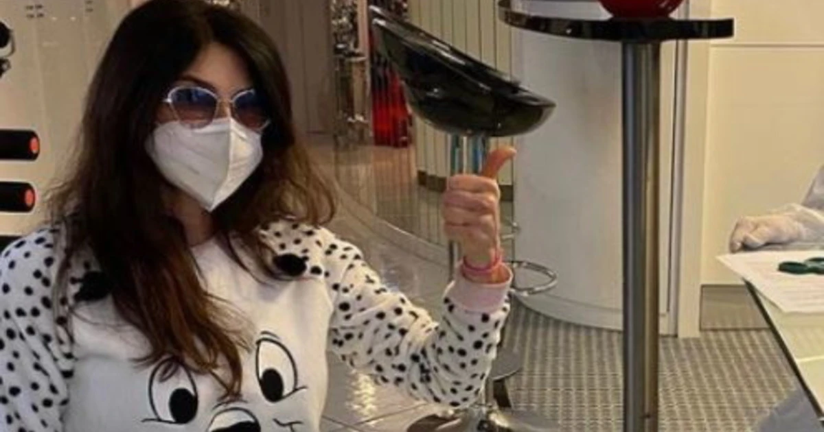 Covid, Carmen Di Pietro positiva. "Come l'ho scoperto". Inquietante: il suo sintomo