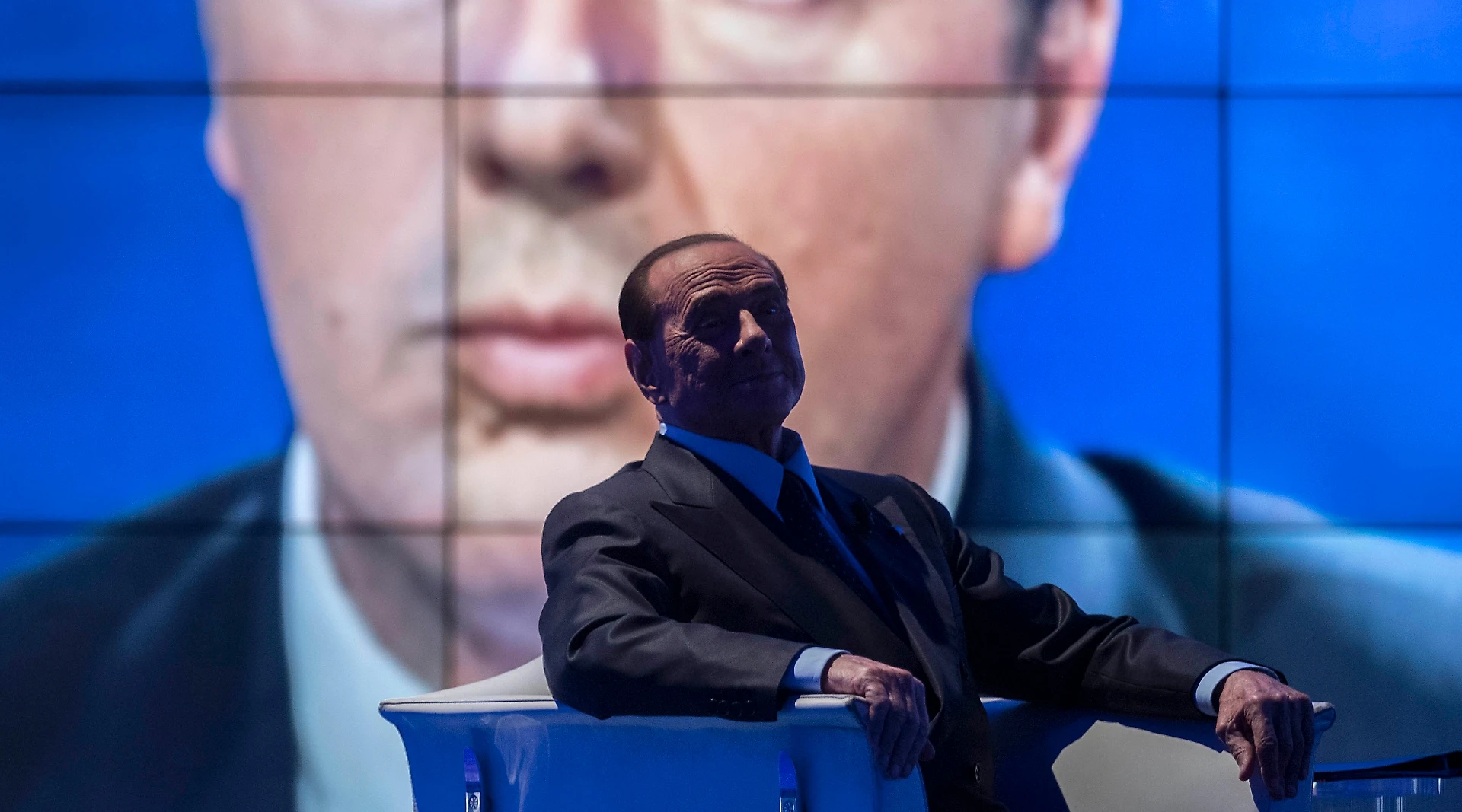 Sondaggio Swg per Enrico Mentana, Italia Viva di Matteo Renzi davanti a Forza Italia: batosta per Berlusconi