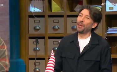 Affari Tuoi, Herbert Ballerina gela De Martino: "Fatti la doccia". Poi...