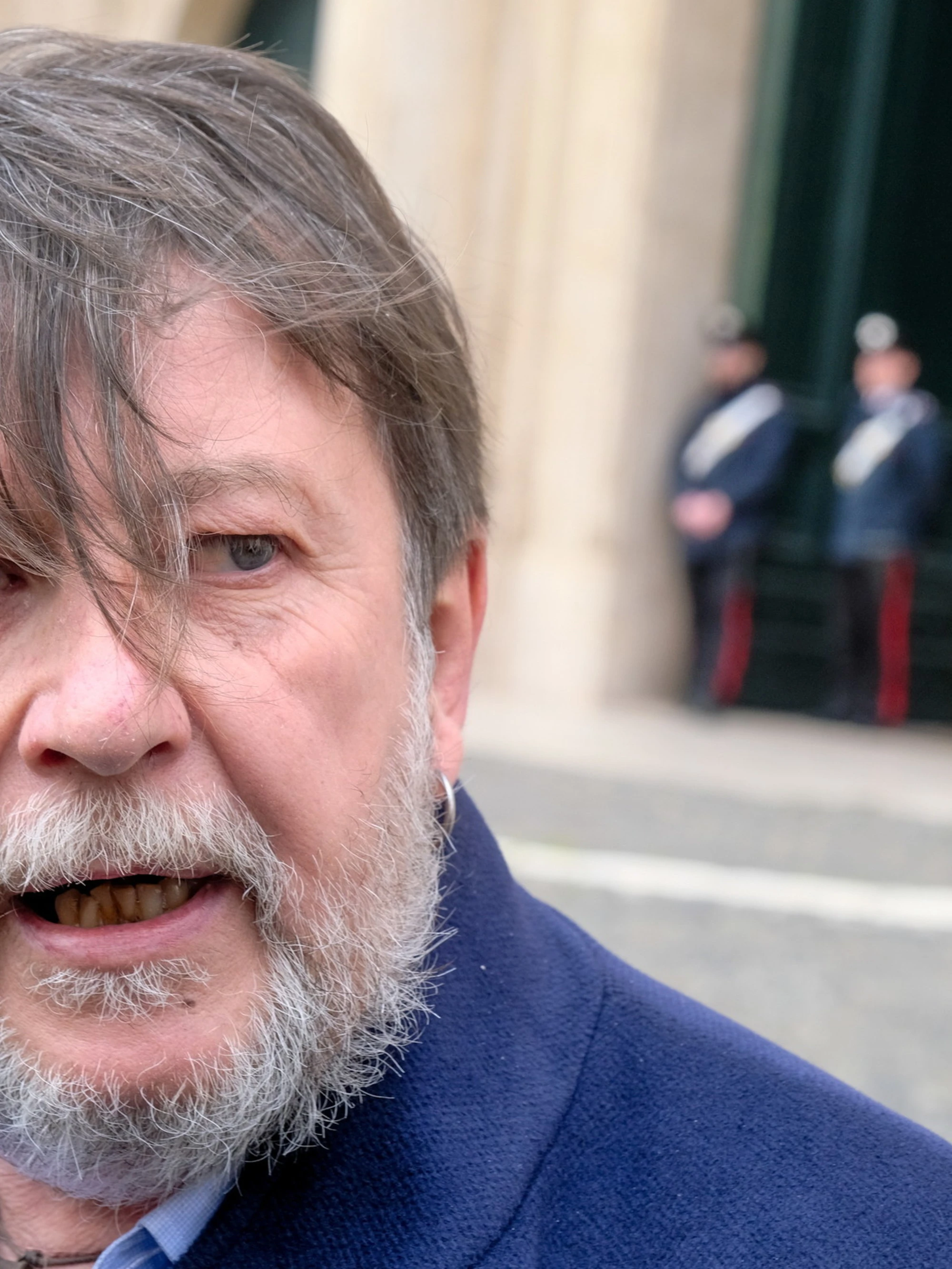 Luca Casarini, sfregio a Matteo Piantedosi: "Emozioni"