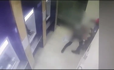 Andria, tentano rapina al bancomat con una bomba: la morte atroce di due banditi