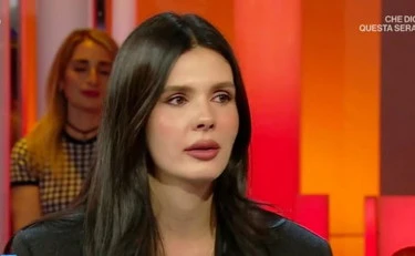Vittorio Sgarbi, Caterina Balivo stronca la figlia Evelina: "E allora perché non lo hai fatto?"