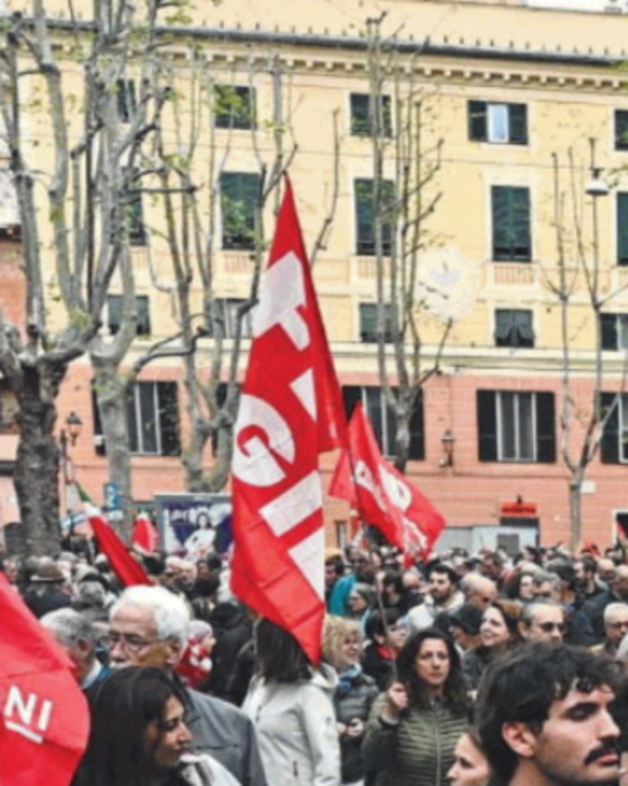 Sinistra, in 48 ore inventati due blitz squadristi: i dem puntano sulle balle