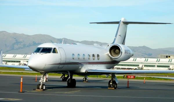 La finanza all'aeroporto di OlbiaBlitz sui jet di vip e magnati