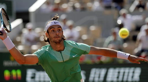 Roland Garros, anche Musetti fuori agli ottavi: Alcaraz vince in 3 set