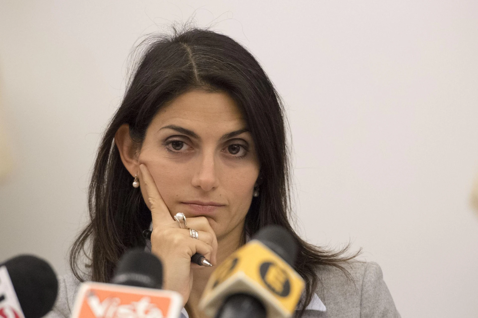 La Lombardia dice no ai rifiuti di Roma: "Ma quale emergenza, è cronicità"