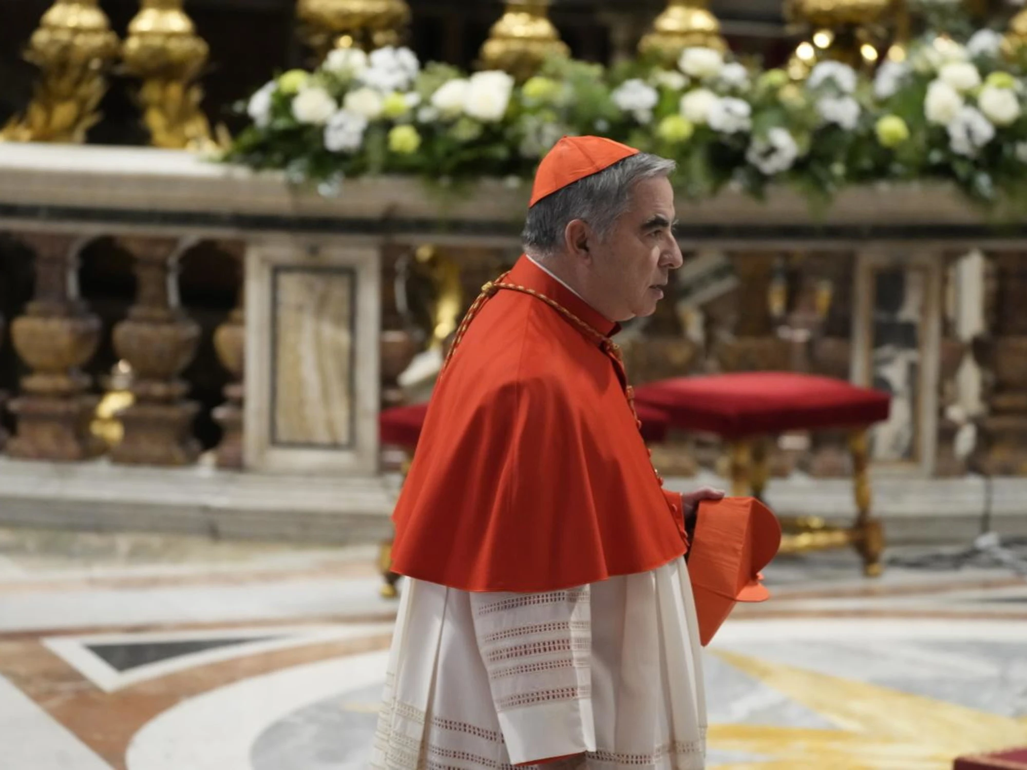 Becciu, bomba sul Conclave: "Nessuno può escludermi"
