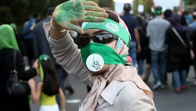 Iran, i Guardiani lanciano l'accusa