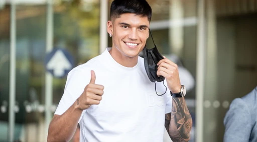 Joaquín Correa, arrivato a Milano per le visite mediche e la firma con l'Inter: già in campo a Verona?
