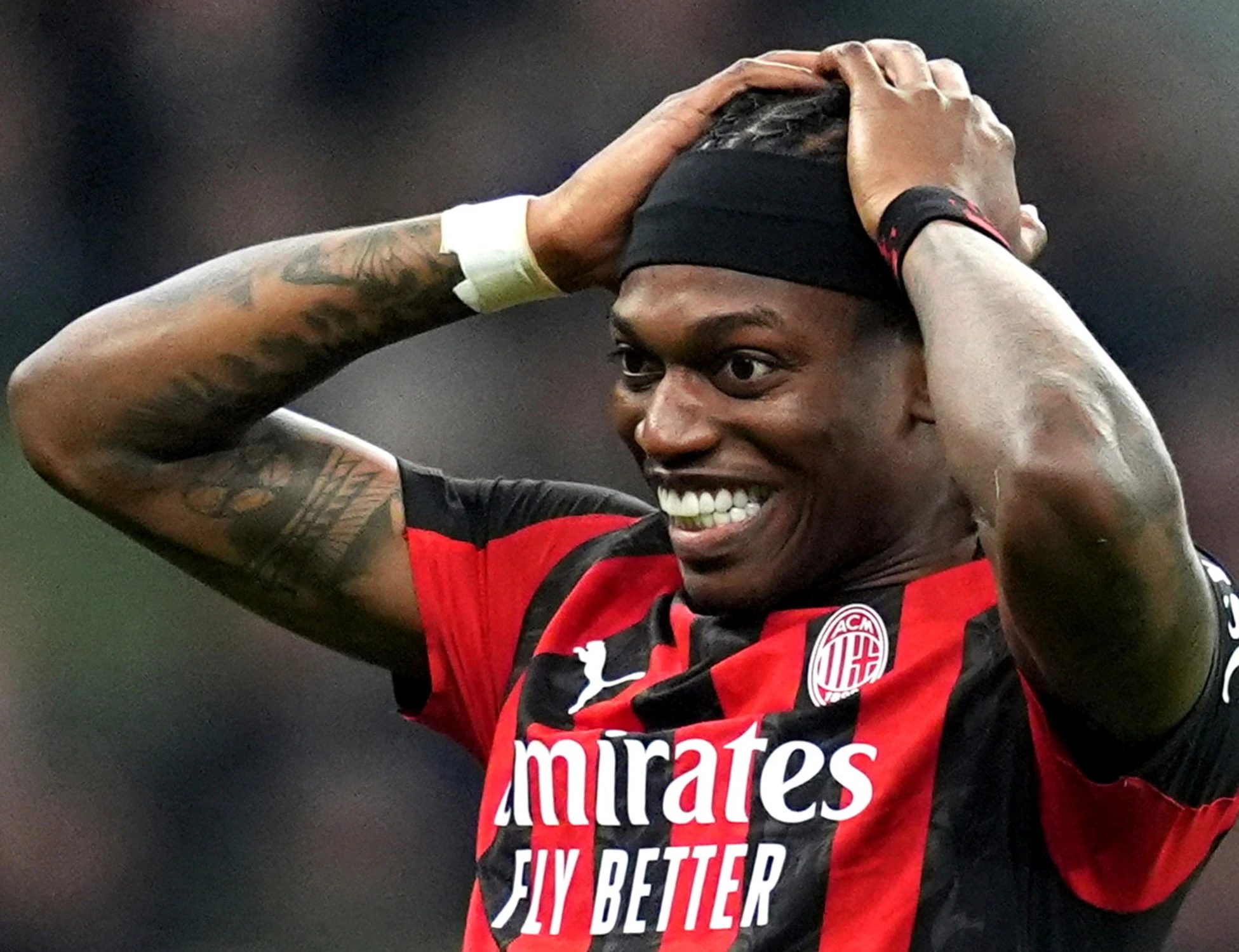 Clamoroso: il Milan rifiuta 40 milioni per Leao. Si aprono nuovi scenari