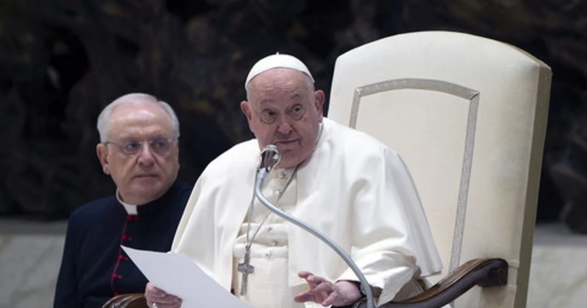 Papa in lieve miglioramento, Vaticano “Buona risposta alla terapia”