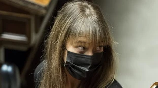 Maria Elena Boschi querela Marco Travaglio: "Quella faccia rielaborata è sua?", le offese sul Fatto