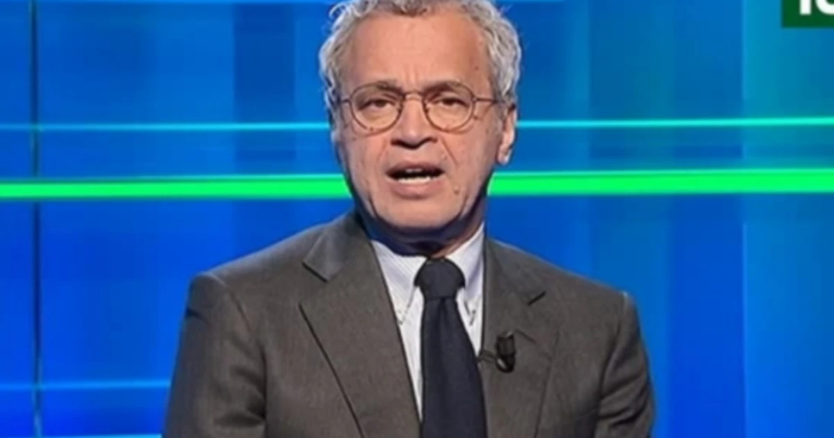 Enrico Mentana contro Conte il discorso di mezzanotte: "Prima si fa il decreto, poi le belle parole del premier"