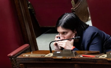Schlein ribalta il Pd, "i nomi dei nuovi candidati". Alto tradimento: chi scarica