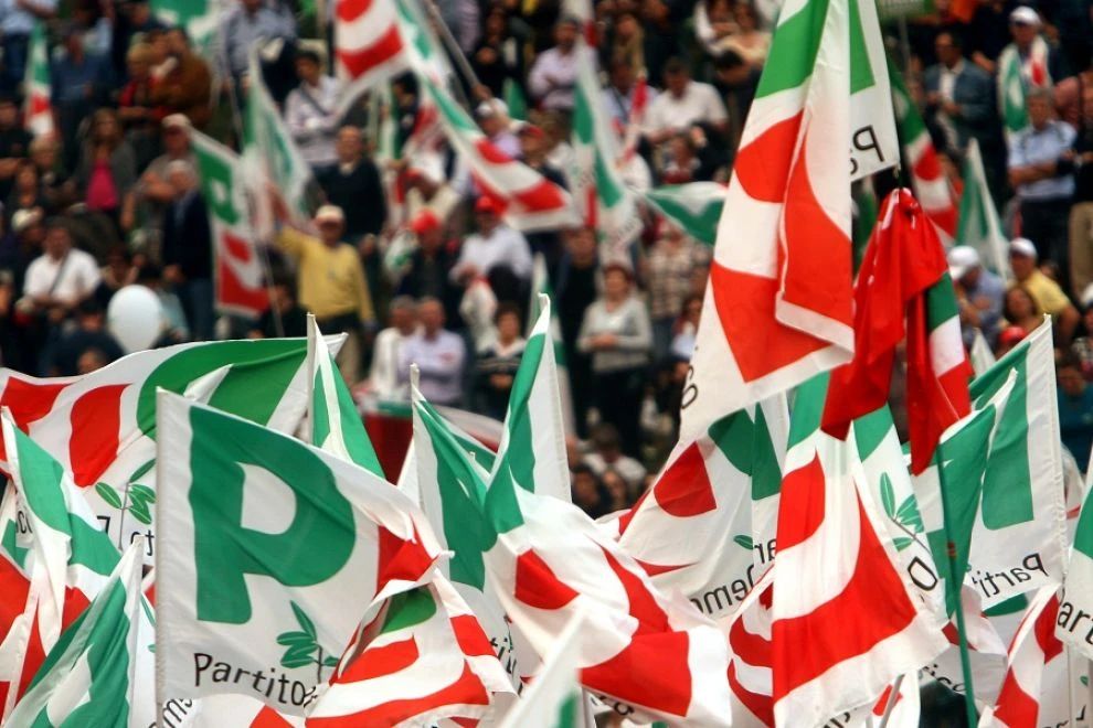 Spariscono i soldi pubblici:indagata intera familgia Pd