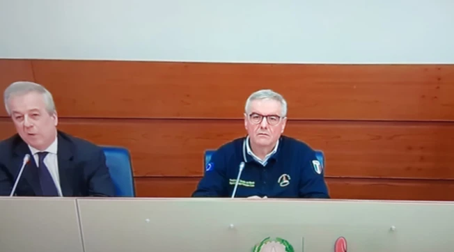 Coronavirus, il bollettino di Angelo Borrelli: "Altri 349 morti in più", i decessi non si arrestano