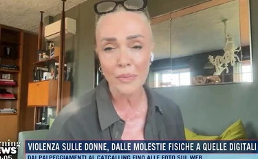 https://media.liberoquotidiano.it/bYetZ8Lt_DG73kd37d4XL99KUpcmQD4KhJGpe7d-qGk/width:800/quality:90/aW1hZ2VzLzIwMjUvMDkvMDUvMTgxNDQzOTgxLWIwYzdjYmM1LThkZGUtNDJkMi04Y2ZmLThiNjZiOTk2ZTVkYy5qcGc.webp