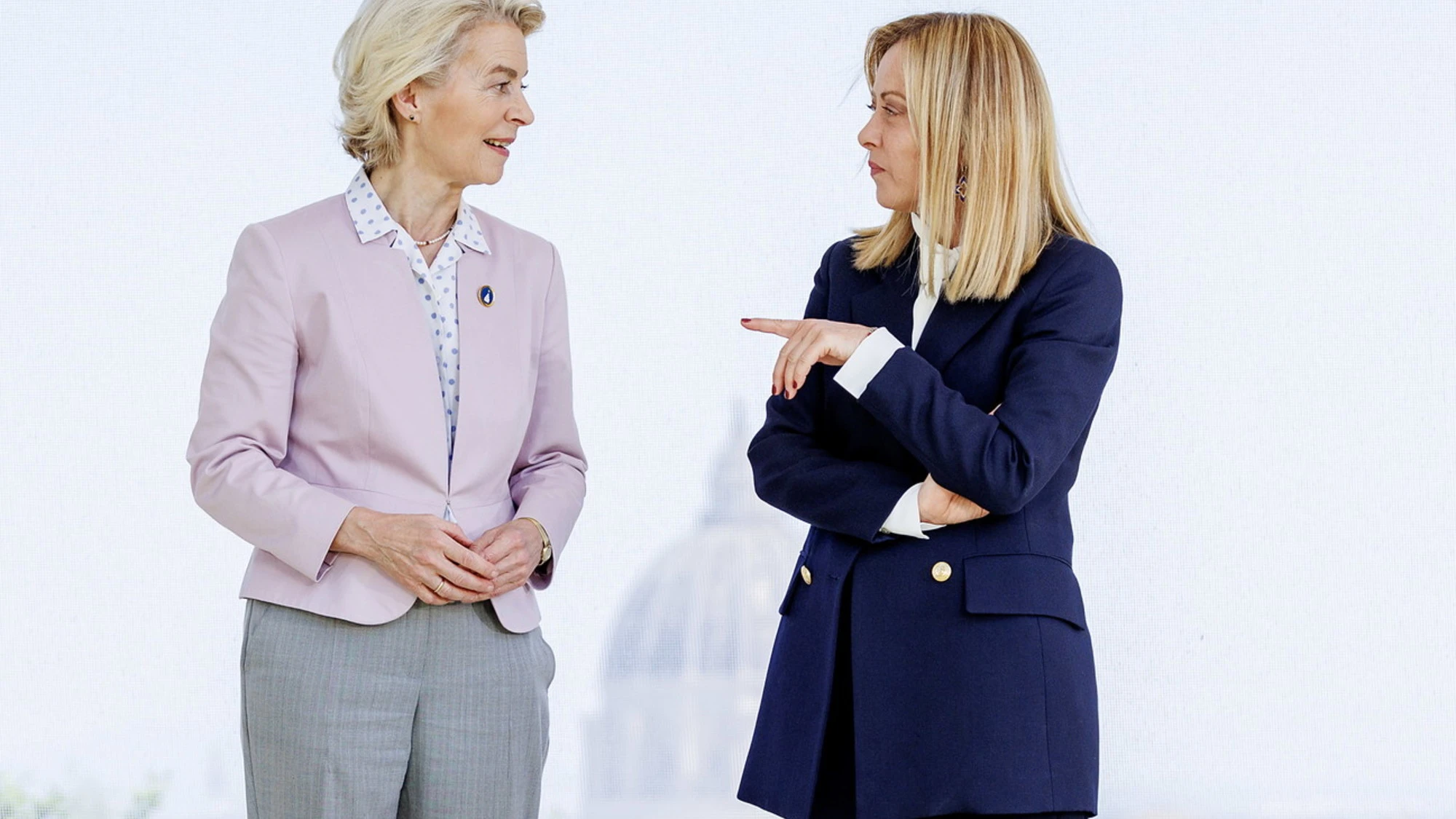 Giorgia Meloni scrive a Von der Leyen: "La deroga del Patto di stabilità sia estesa all'energia"