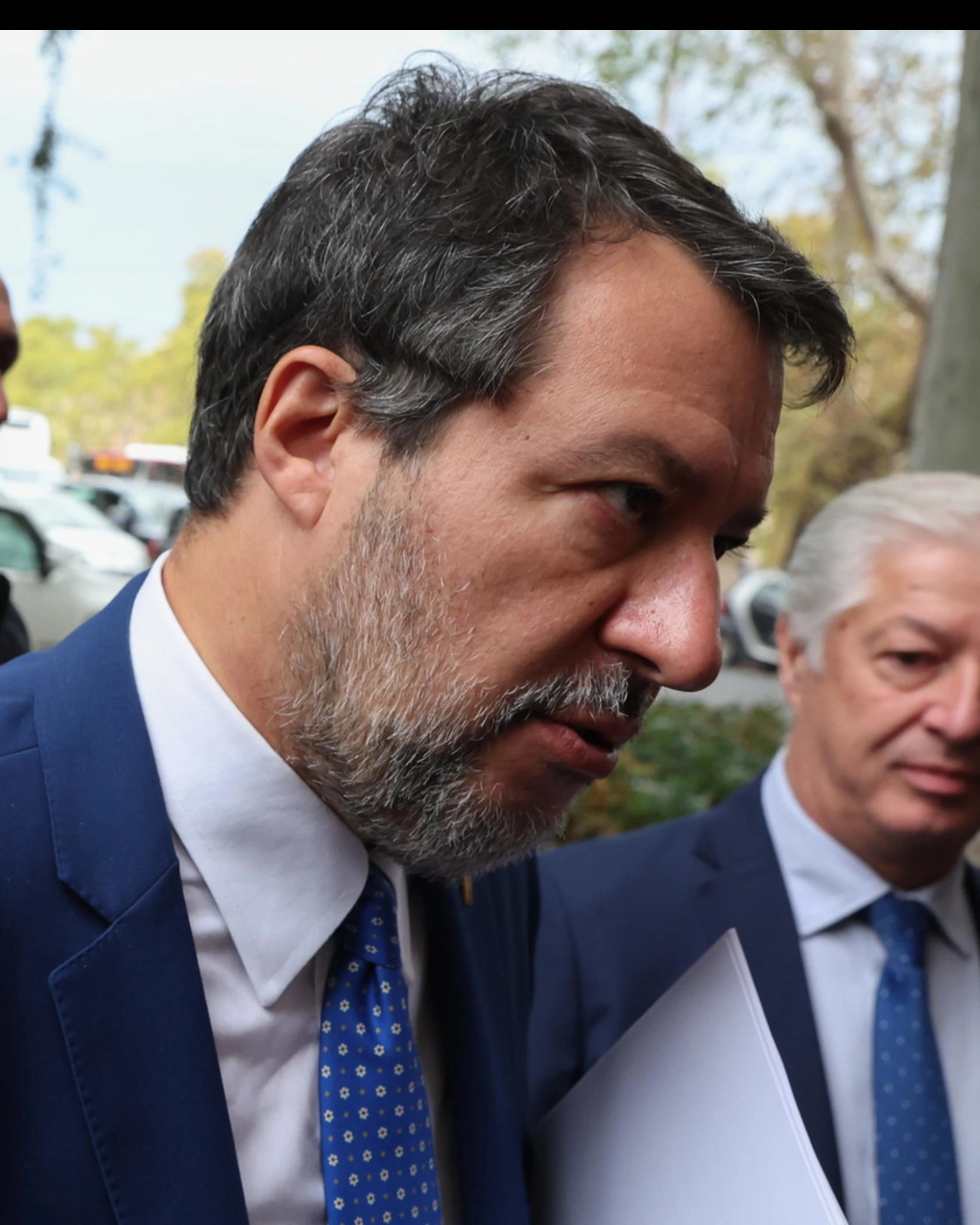 Matteo Salvini contro i banchieri: "Sono irritanti, il contributo sarà più alto»