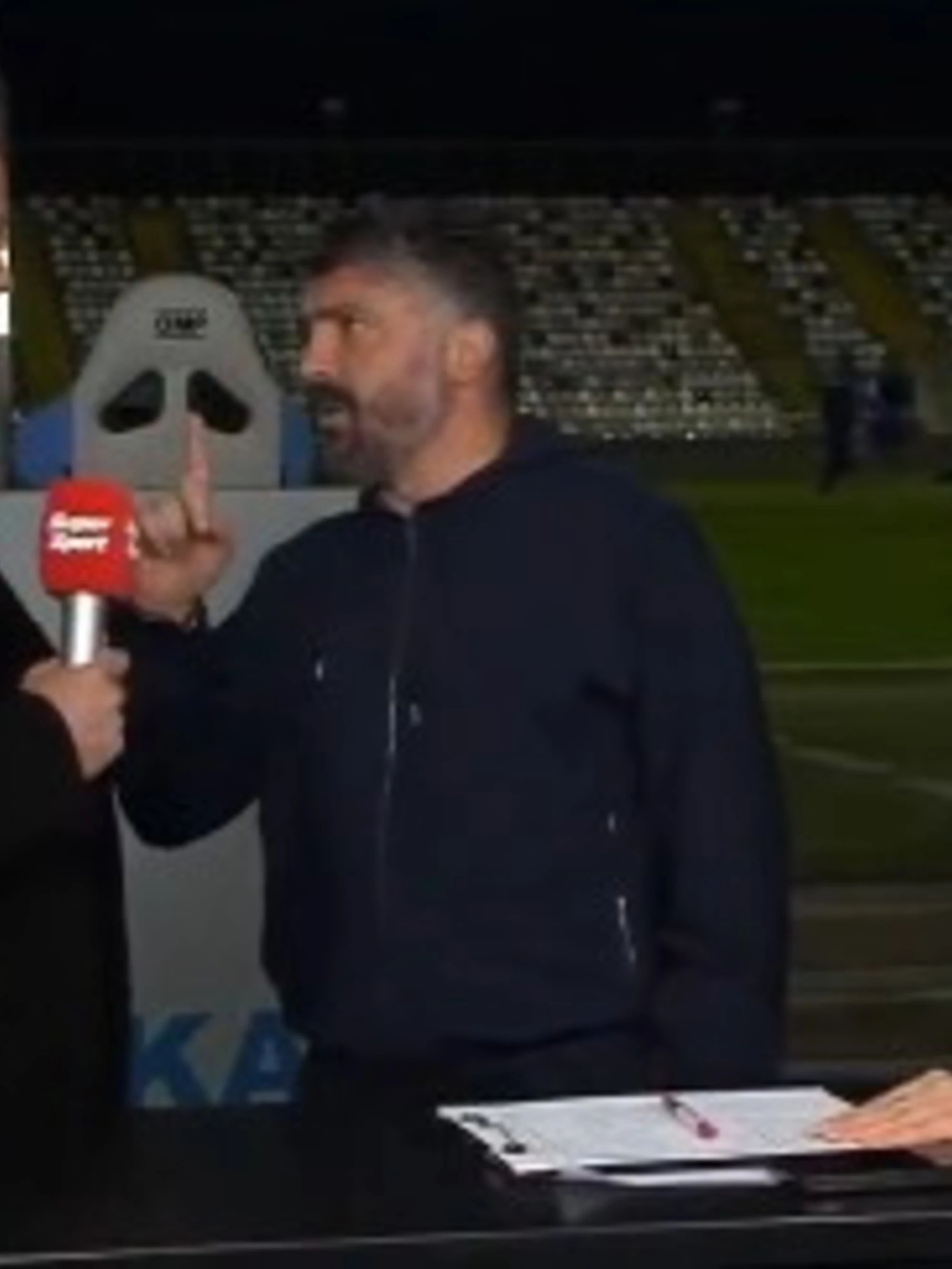 Rino Gattuso, rissa in tv: "Devi rispettare le persone capito?!", perde la testa