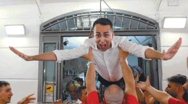 Luigi Di Maio, ecco come usa la Farnesina contro la destra