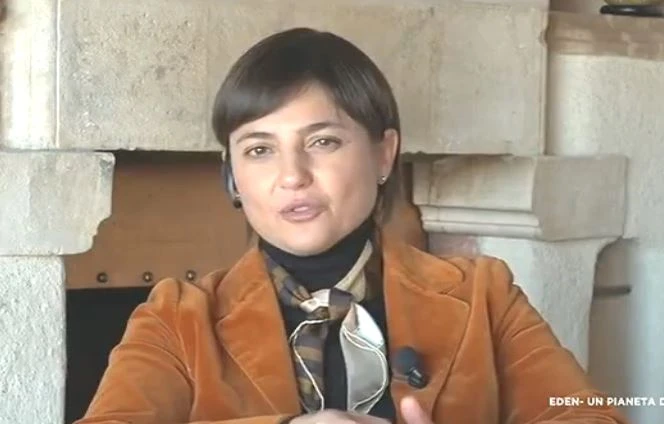 Debora Serracchiani al conclave del Pd: in convento fa molto freddo, come si presenta