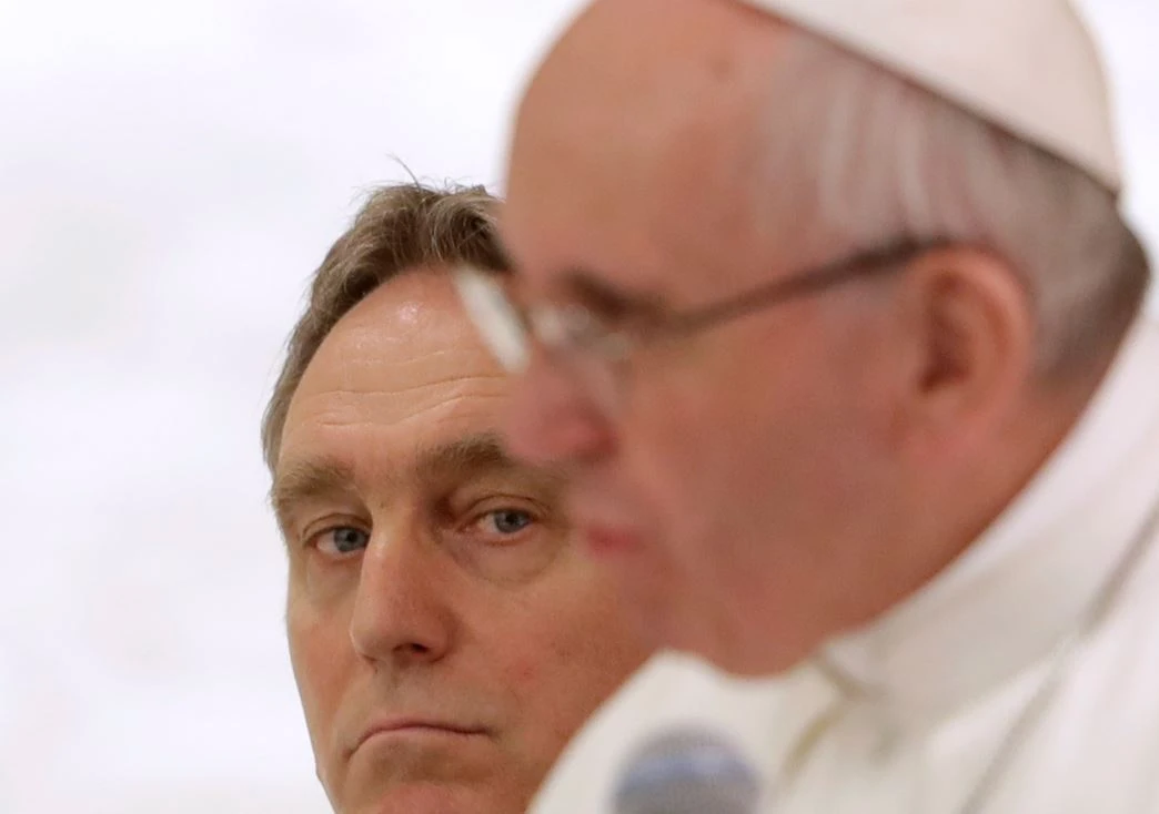 Papa Francesco, retroscena: Padre Georg segregato perché troppo vicino a Ratzinger nella battaglia in Vaticano