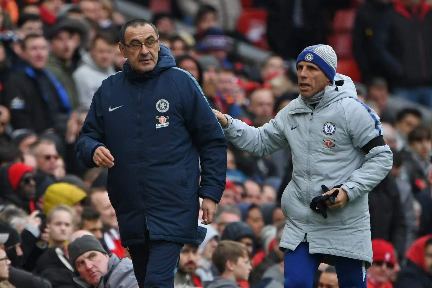 Chelsea-Burnley, insulti razzisti contro Maurizio Sarri: "Italiano di mer***"