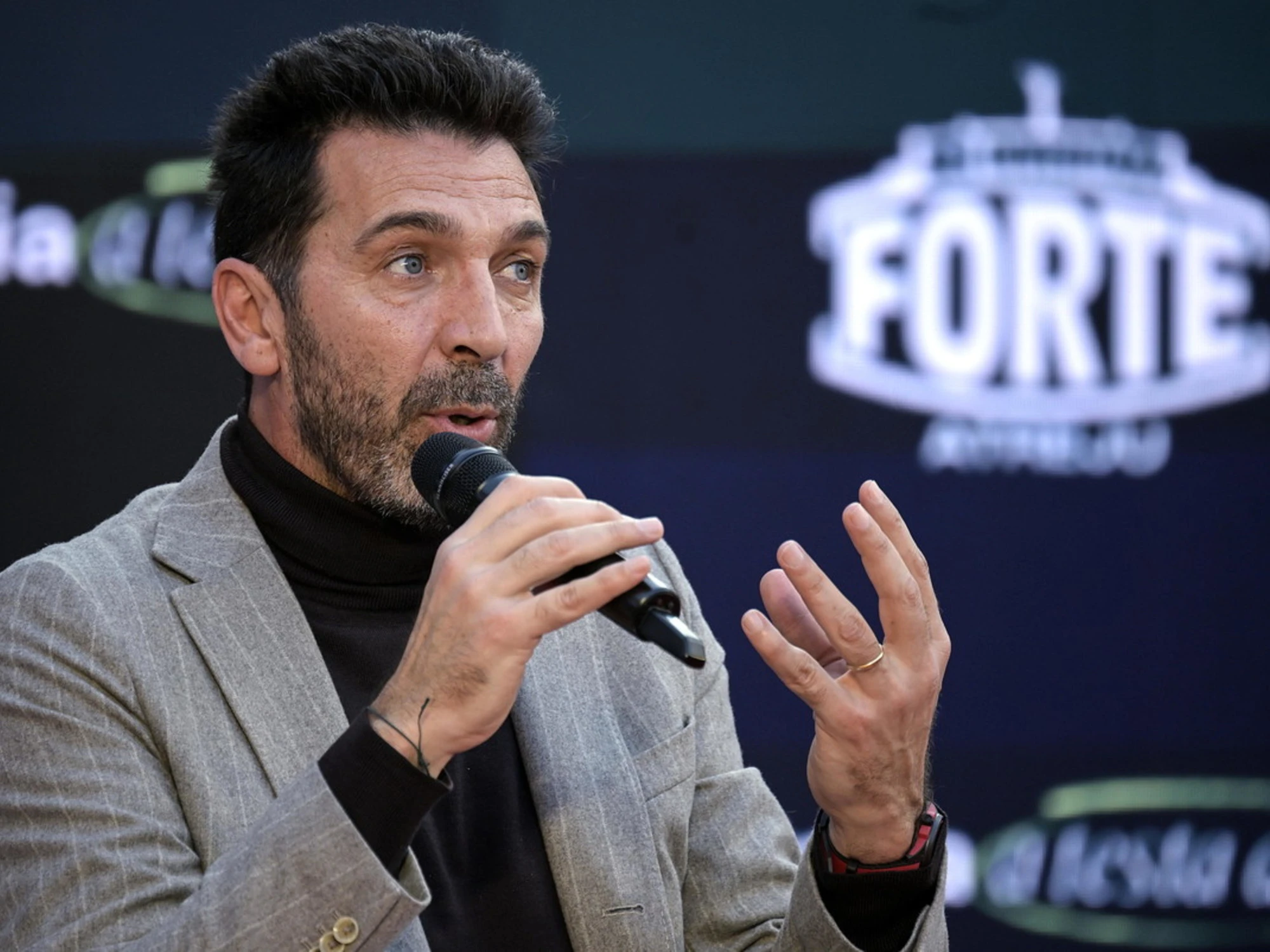 Meloni? Buffon fa impazzire la sinistra con 3 parole