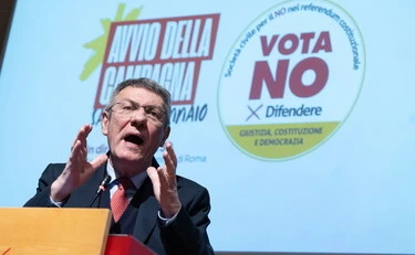 Maurizio Landini, la sparata fa insorgere il centrodestra: "Per loro gli italiani sono cog***"