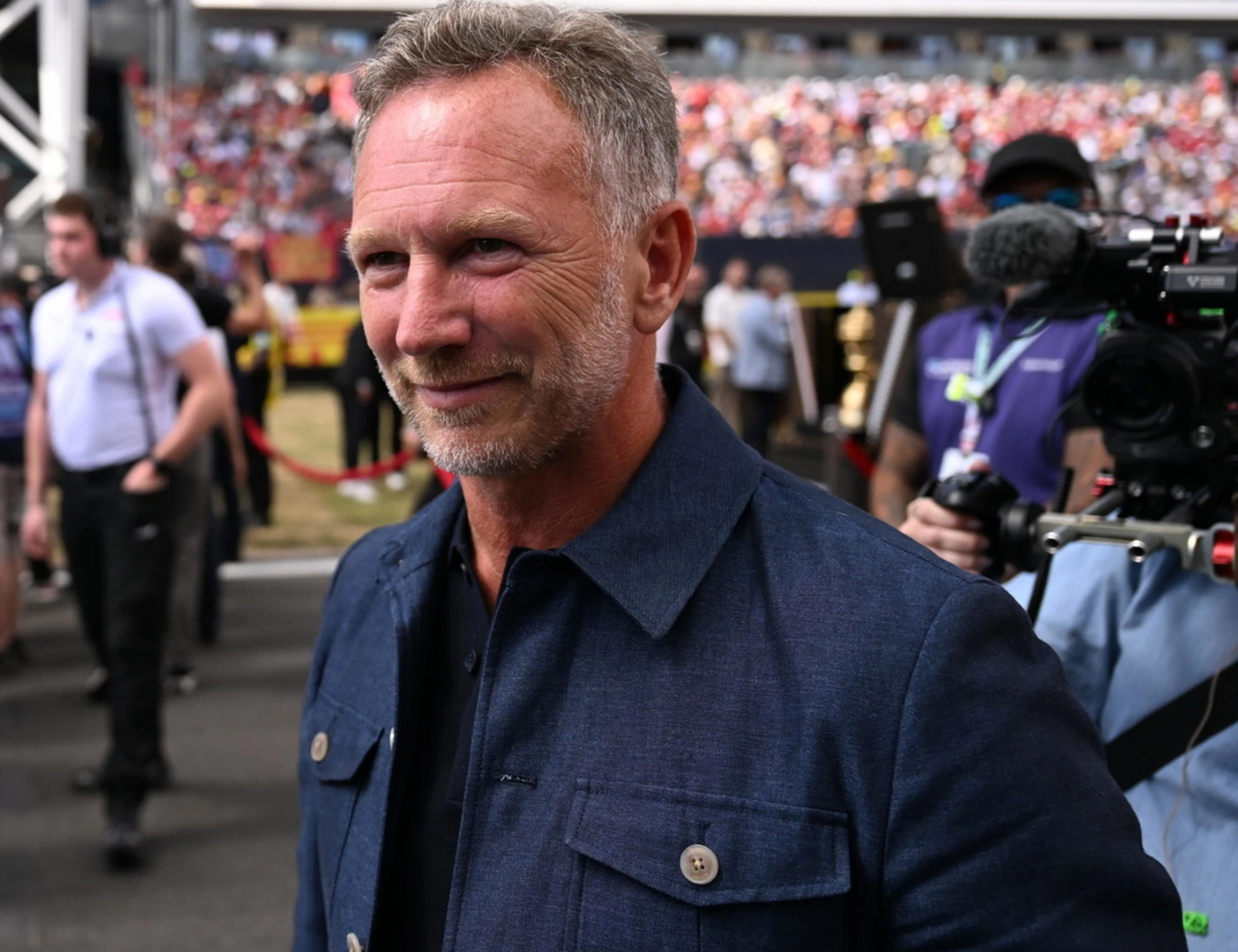 Ferrari, il piano clamoroso di Horner: via i tecnici e Lewis Hamilton