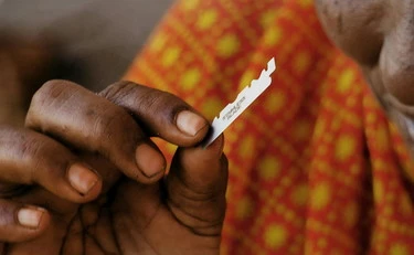 Il silenzio reticente sulle mutilazioni genitali femminili