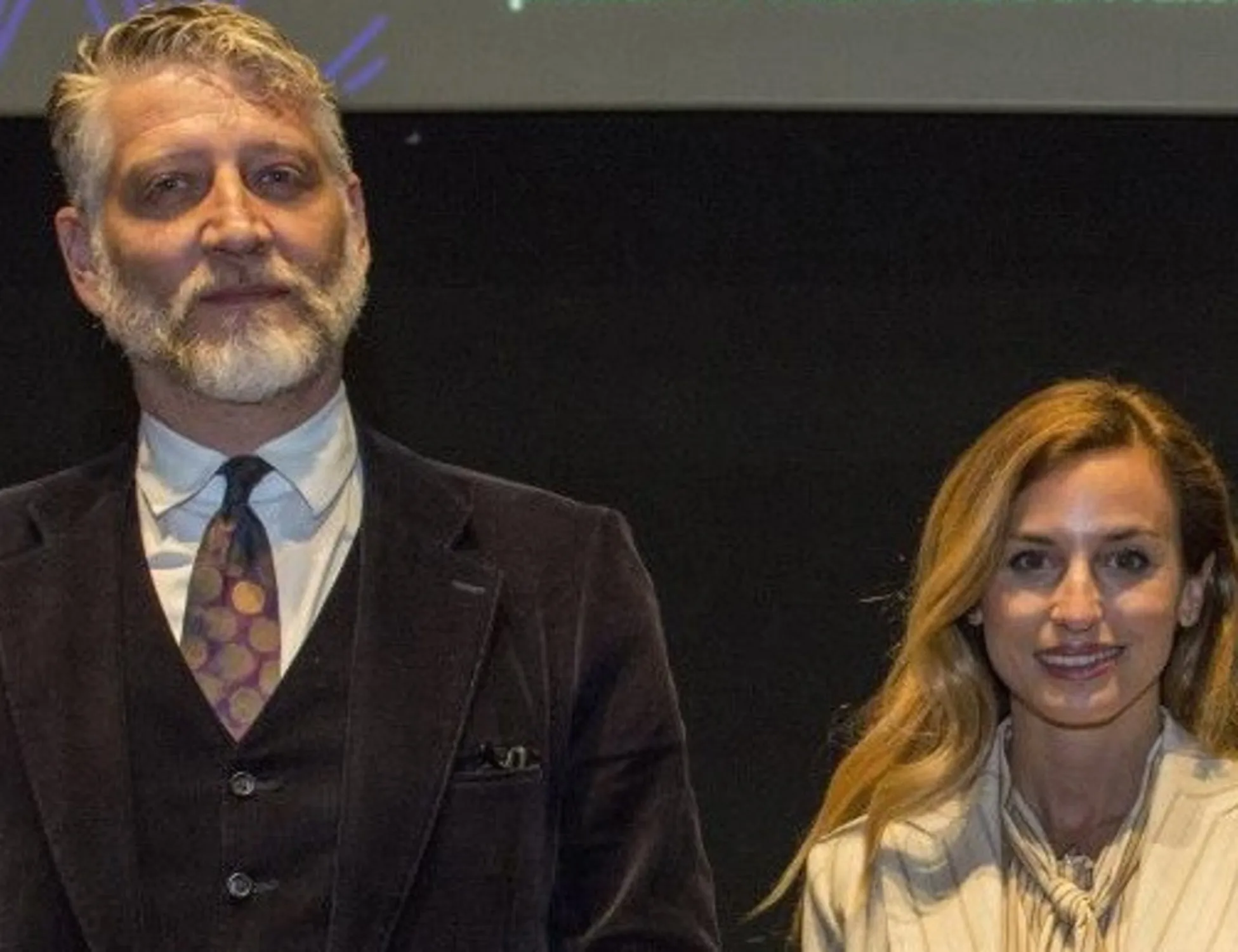 Leggi l'articolo: "Lo compriamo e lo diamo a Beatrice Venezi": Giuli, la "pazza idea" al telefono con Fiorello