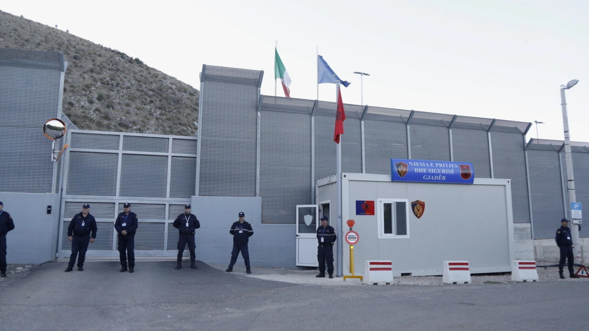 Albania e blocco navale, il governo rilancia dopo il voto Ue