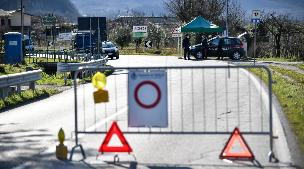 Dpcm, "stop anche a sagre e fiere": l'indiscrezione prima della diretta in tv di Giuseppe Conte