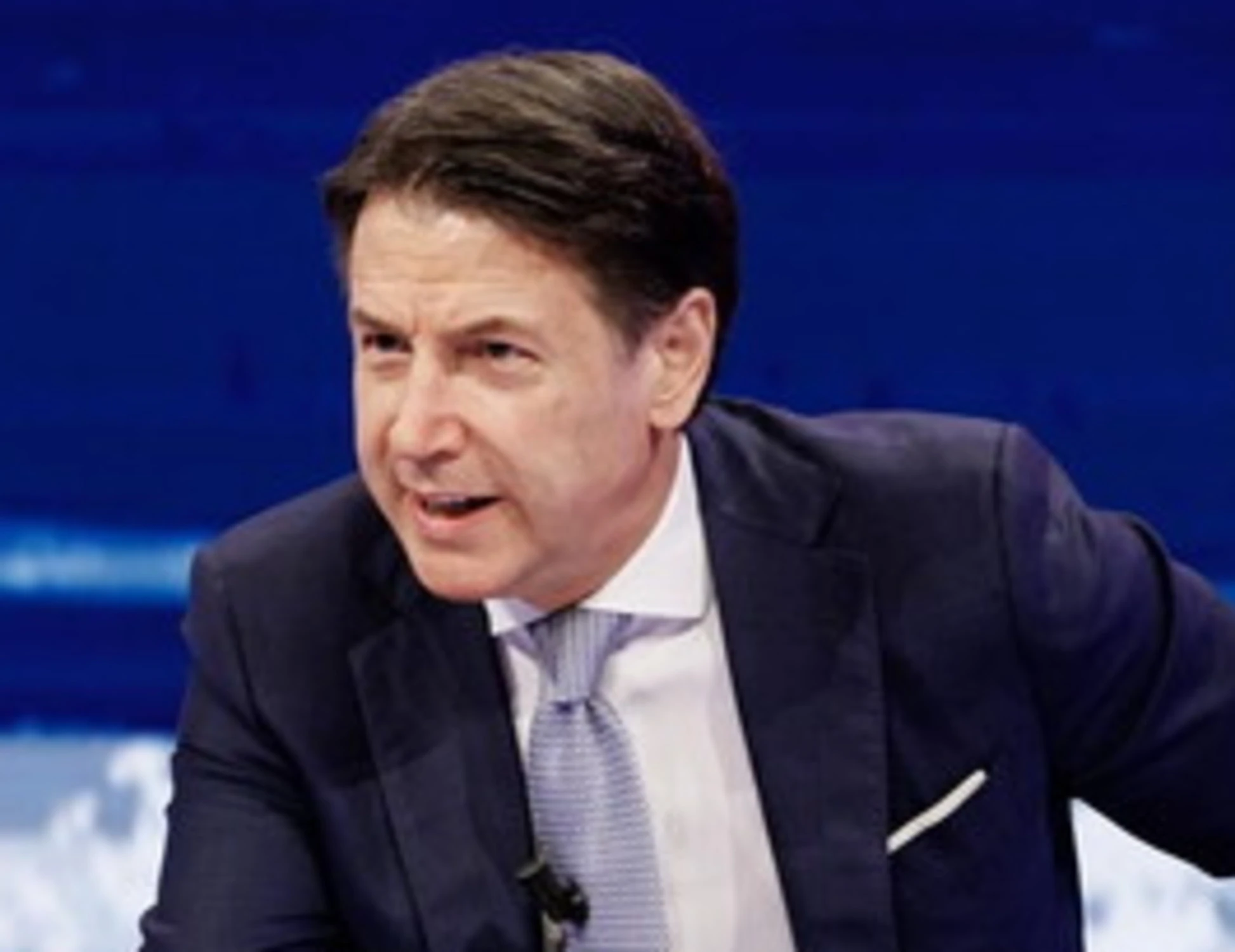 Controffensiva a suon di bufale