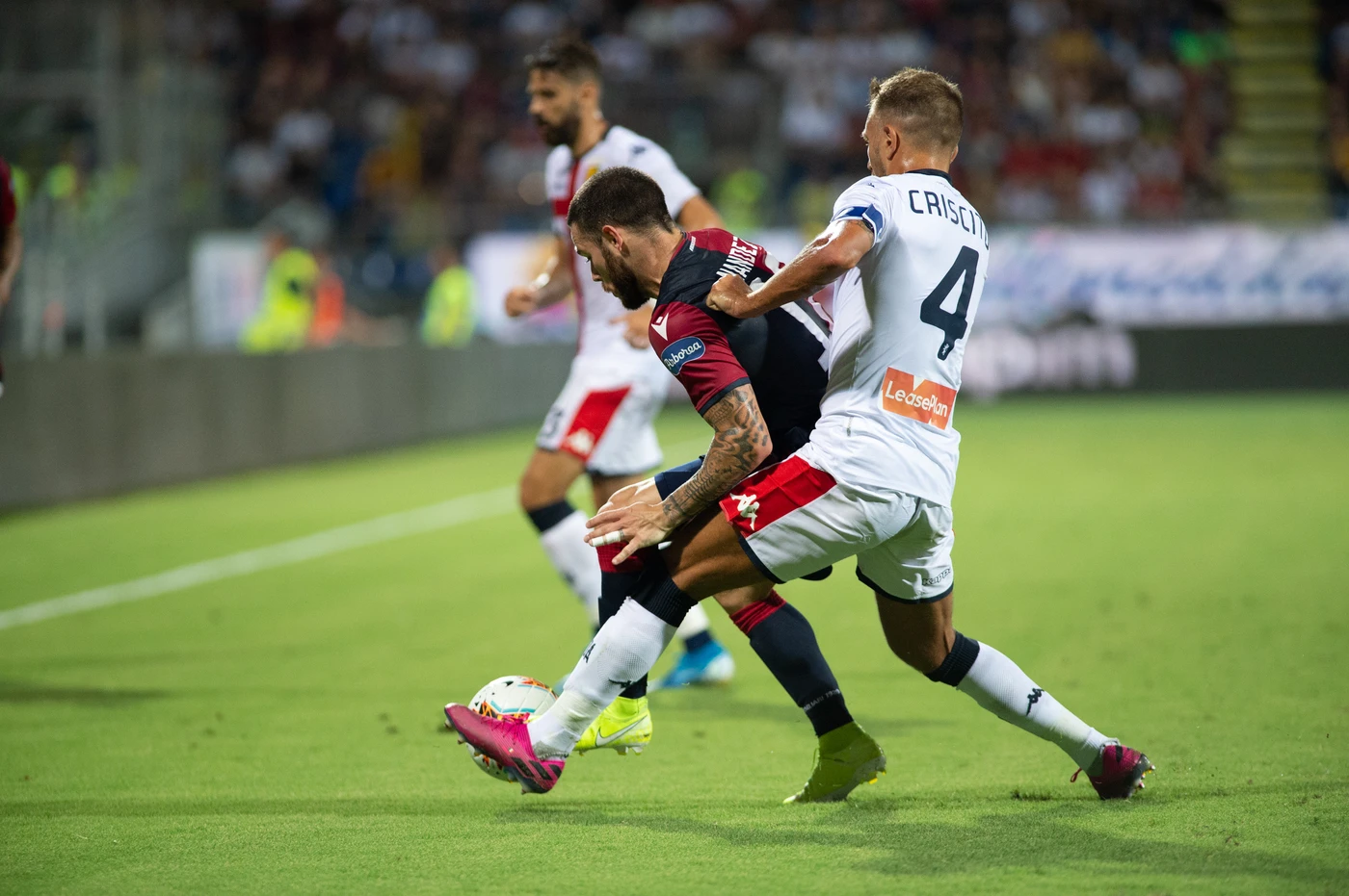Serie A, il Cagliari supera con merito il Genoa e fa gioire dopo mesi di digiuno: la partita si chiude 3 a 1