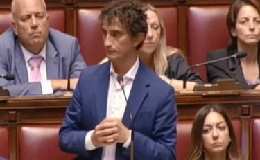 Fakir, Bignami azzera la sinistra: "La verità è che siete allergici alle divise"