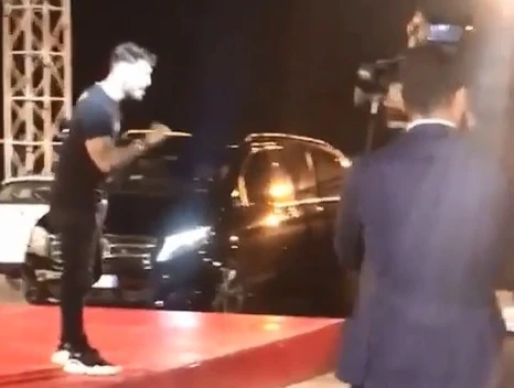 Grande Fratello Vip, Fabrizio Corona a Ilary Blasi: "Ricordati cosa facevi a sedici anni"