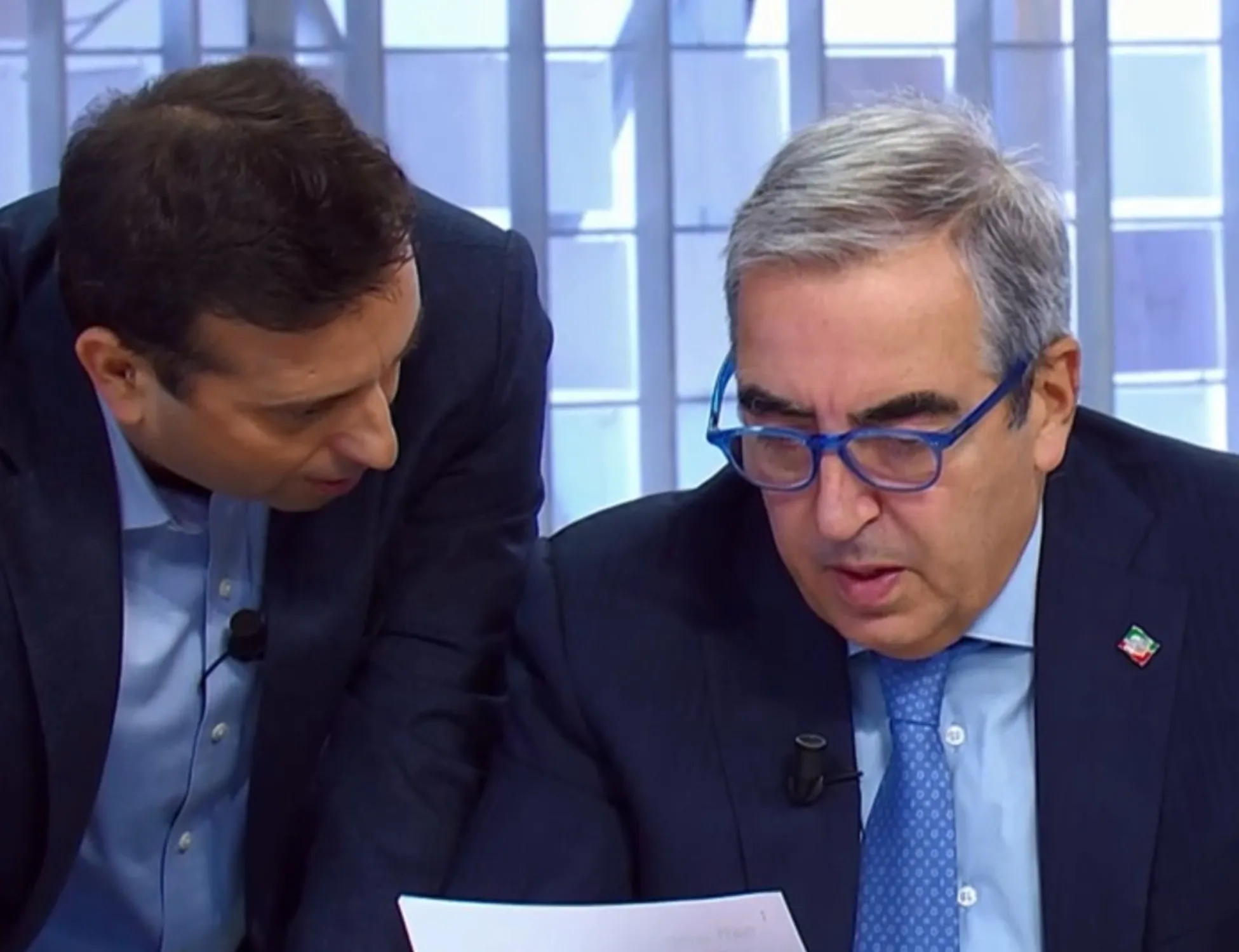 Leggi l'articolo: "L'avete fatto per il voto?". E Gasparri gela Parenzo <span style="color: rgb(153, 0, 0);">Video</span>
