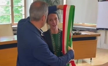 Merano, la sindaca rifiuta il tricolore: esplode la polemica