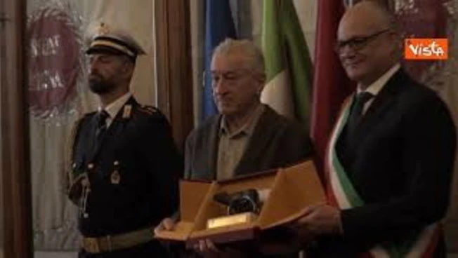 Lupa Capitolina a Robert De Niro, l'attore: Roma è un'opera d'arte vivente