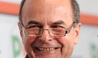 Bersani sei sente già premier: se l'economia va male, lo scudo non serve