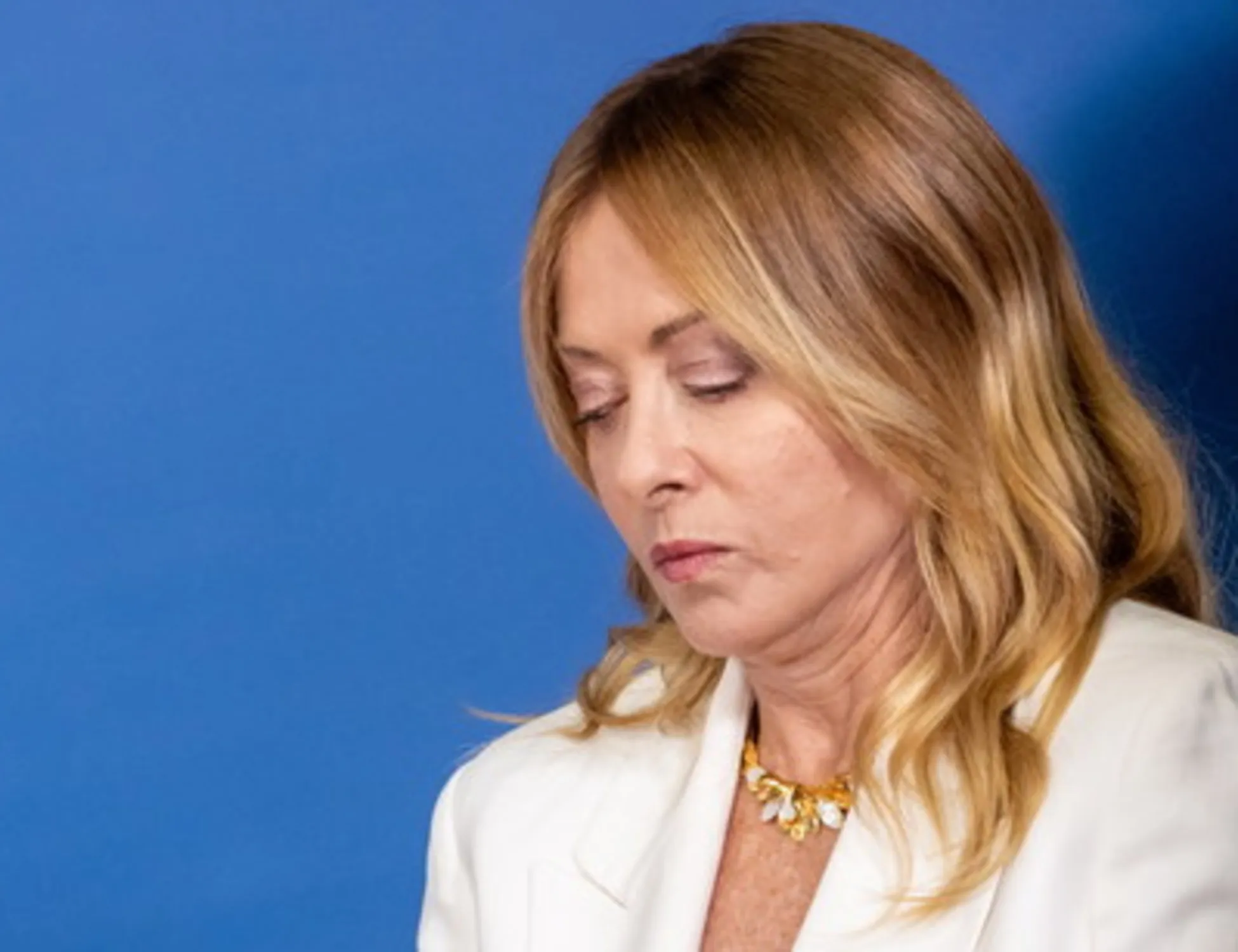 Leggi l'articolo: Meglio Mussolini di Meloni: su "Rep" farneticazione da record
