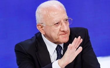 De Luca: Bonelli portasfiga. E a sinistra parte lo scontro