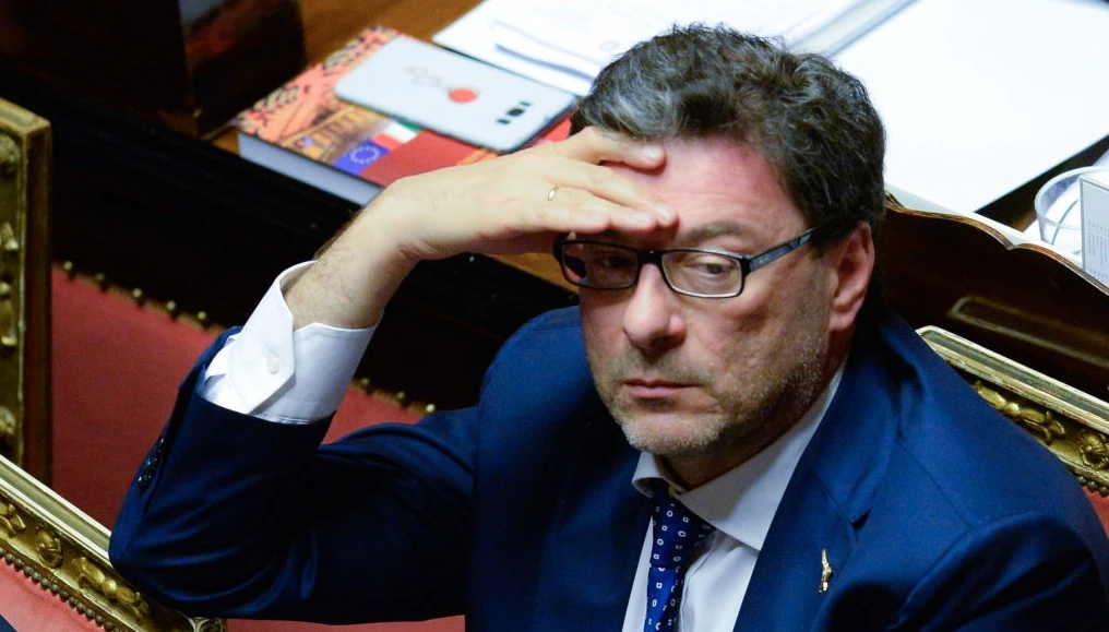 Giancarlo Giorgetti, rabbia per i patti non rispettati non rispettati da Giuseppe Conte