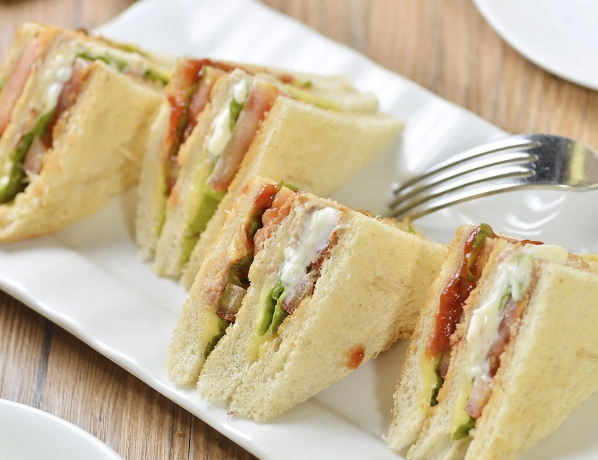 Scontrini folli, "tramezzino e insalata di riso 40 euro": la denuncia