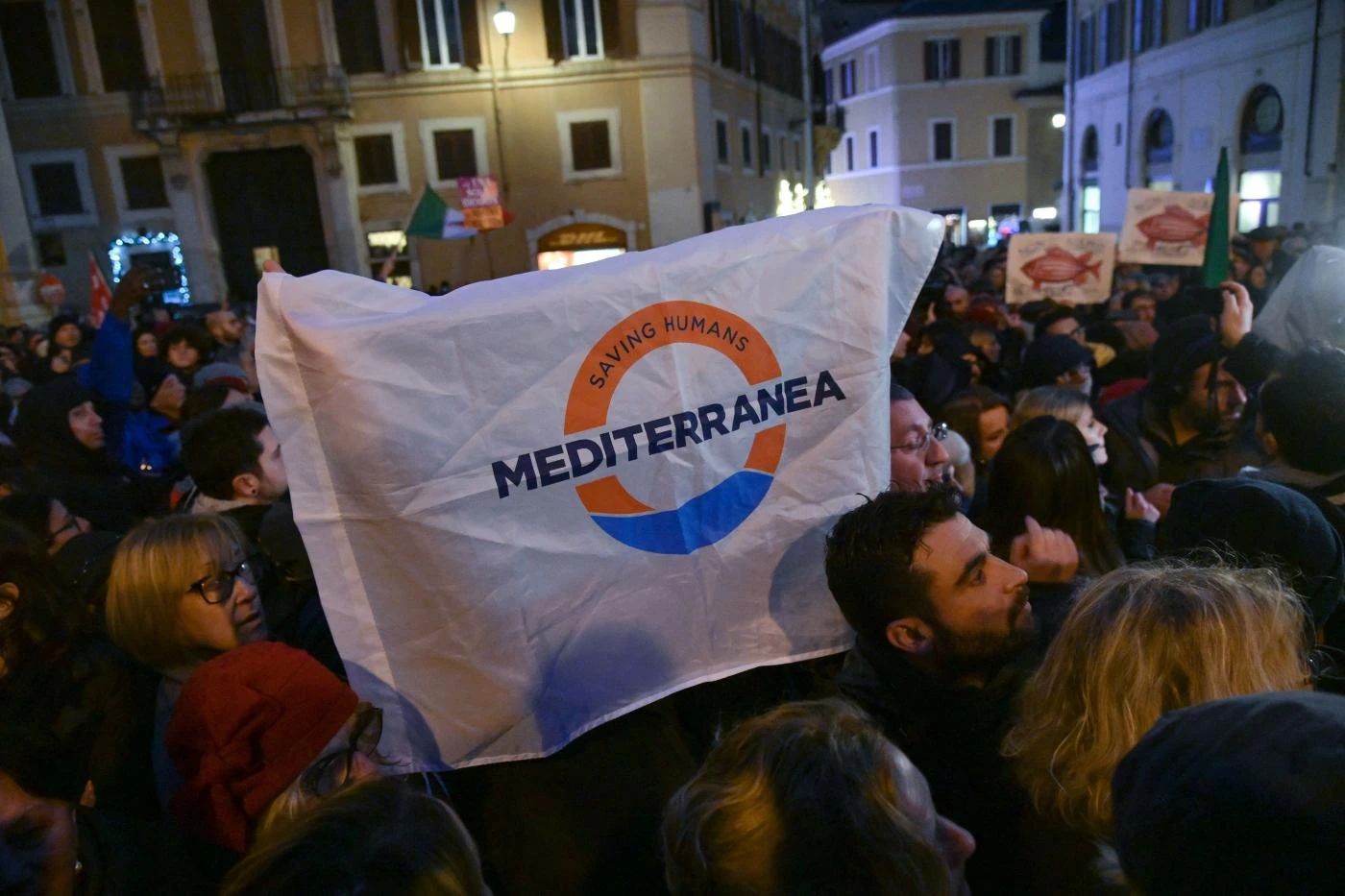 Mediterranea, la ong insulta l'Italia: "Cosa sta diventando oggi questo Paese"